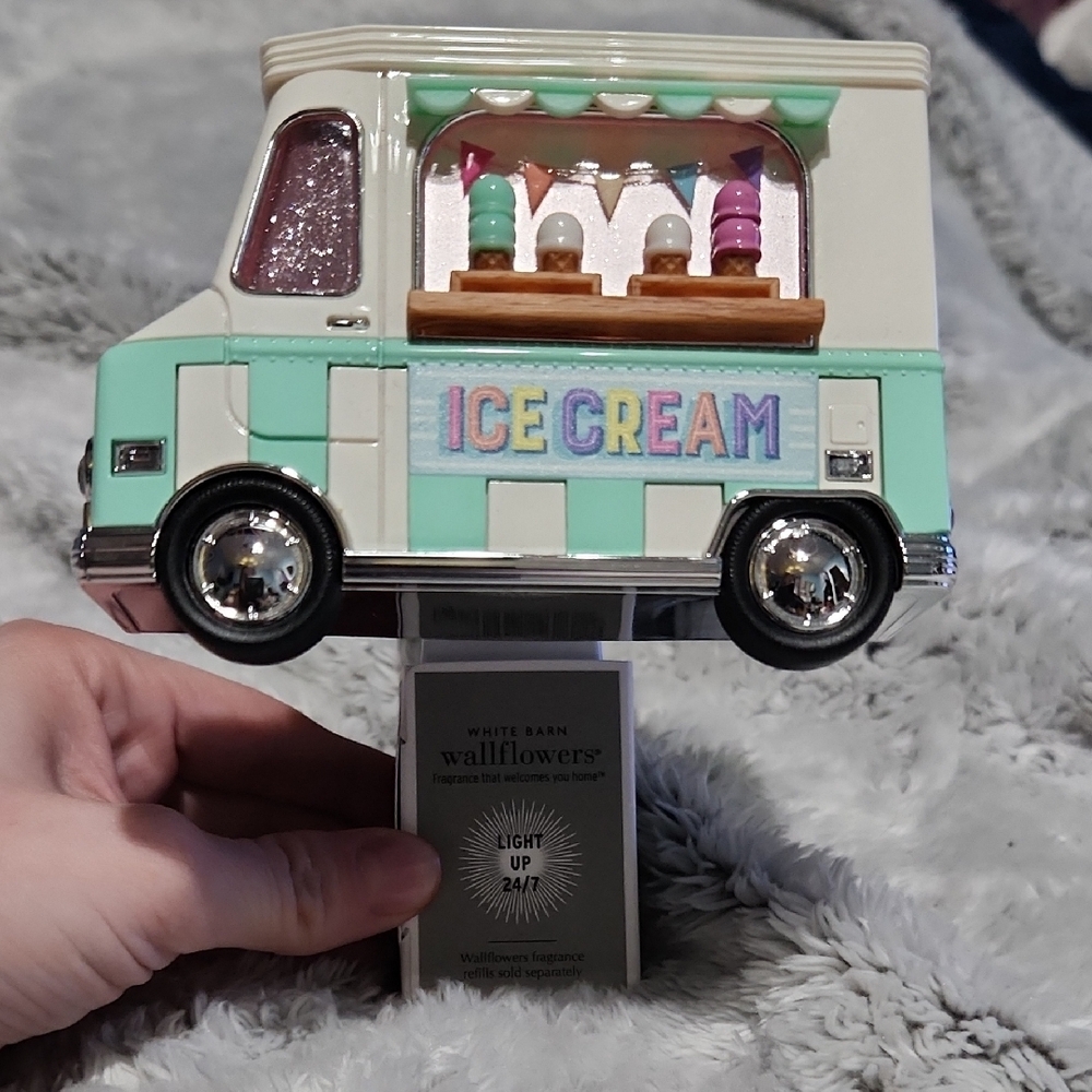 Ice Cream Truck Wallflower Projector